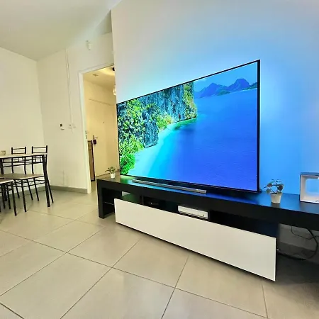 Decines Apartamento *